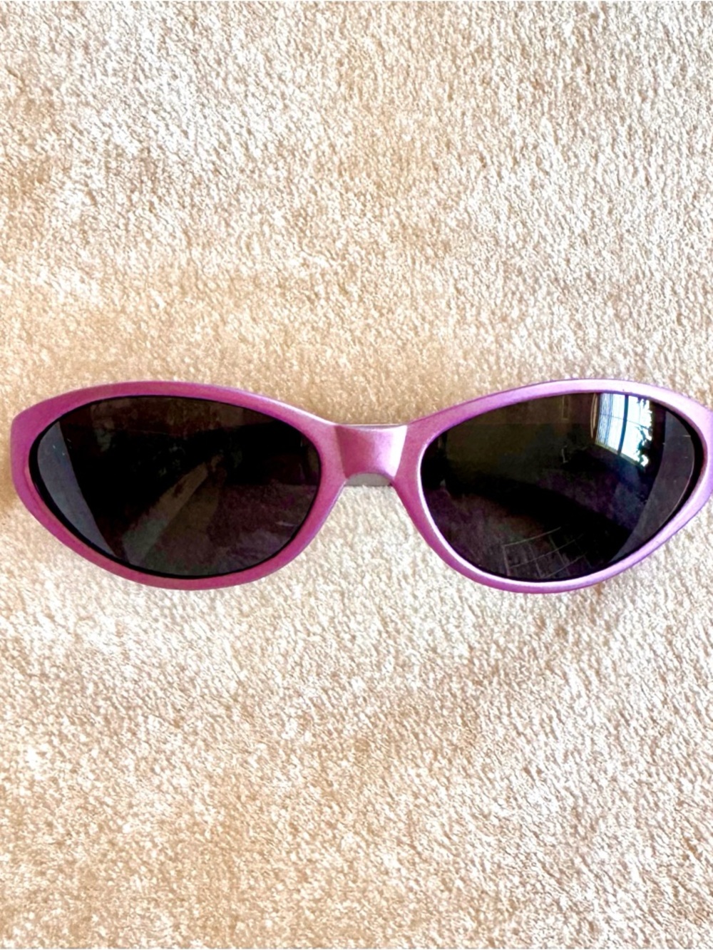 Vintage Y2K Magenta Plastic Sunglasses